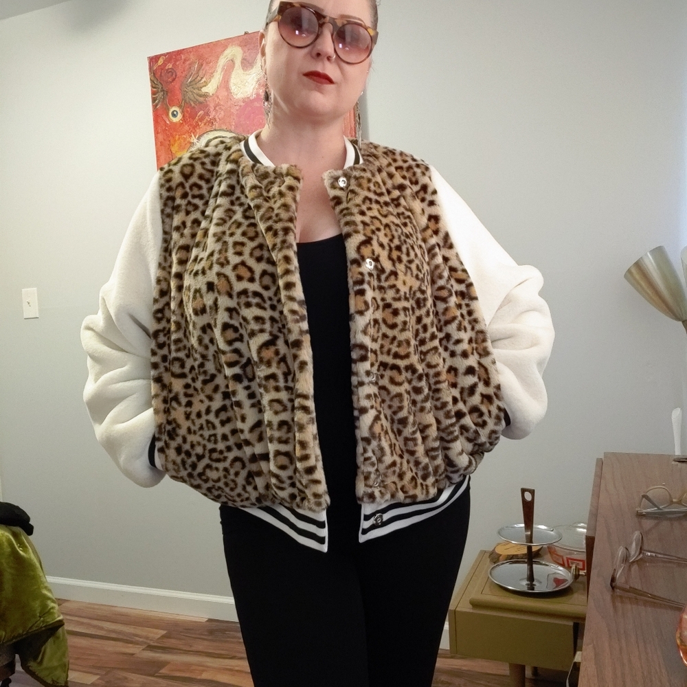 Puffy leopard jacket